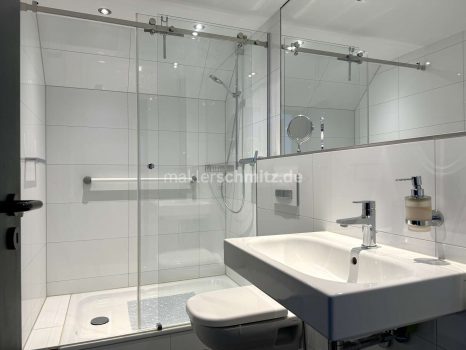 Badezimmer 2