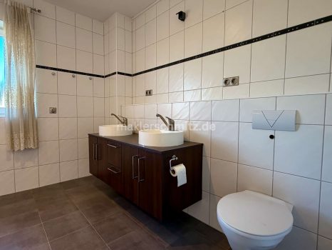 Badezimmer 2 Ansicht 2