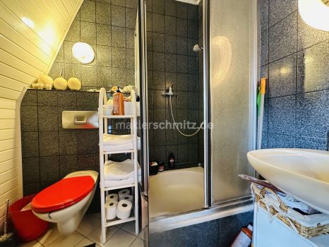 Badezimmer DG