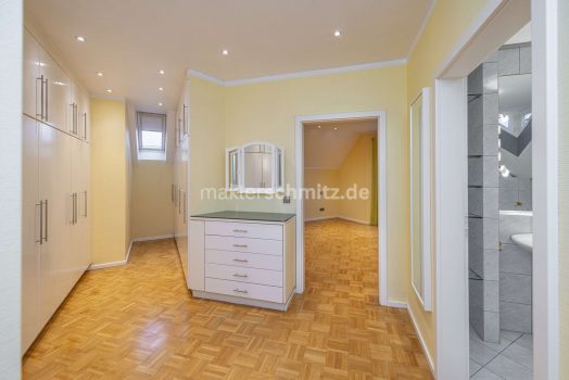 Elternbereich - rechter Abteil