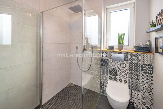Badezimmer EG