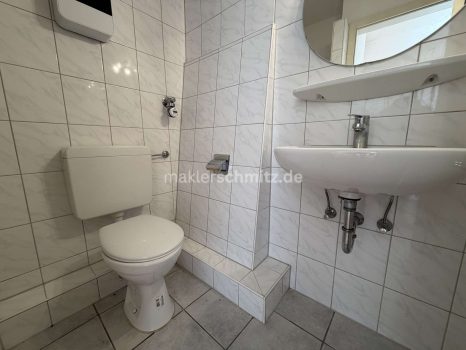 Badezimmer Ansicht 1