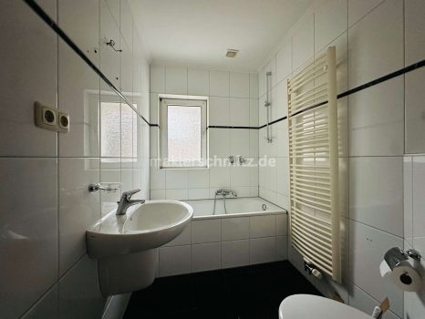 Badezimmer EG