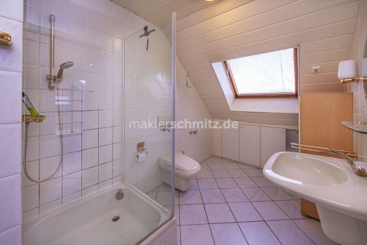 Badezimmer OG A1