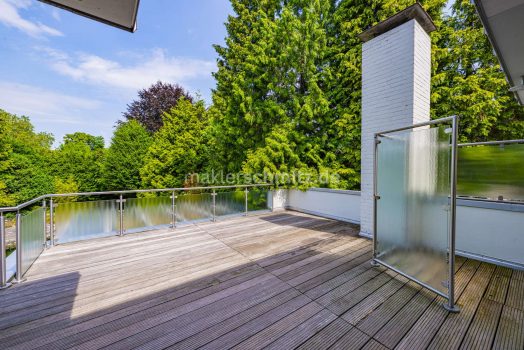 Terrasse mit Dusche