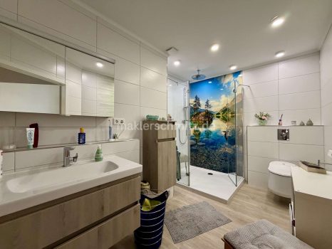 Badezimmer EG