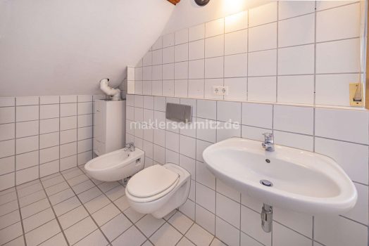 Badezimmer DG
