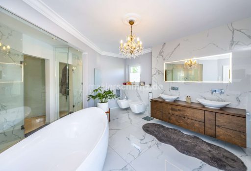 Badezimmer Ansicht 1