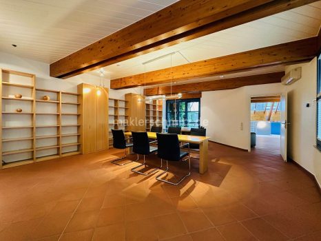 Bürozimmer 1