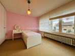 Kinderzimmer - GROßZÜGIGE DOPPELHAUSHÄLFTE MIT PKW-GARAGE IN RUHIGER LAGE!