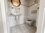 Gäste WC EG - AUS POTENZIAL WIRD ZUHAUSE!