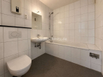 Badezimmer - WOHNEN AM BÖKELBERG – 2-ZIMMER-WOHNUNG MIT BALKON!