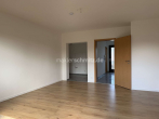 Zimmeransicht 1 - M’GLADBACH – HOLT ZENTRALE UND GEMÜTLICHE WOHNUNG