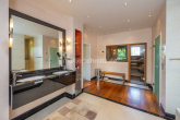 Wellness-Bad mit Sauna - STADTVILLA – EXKLUSIV & PRIVAT
