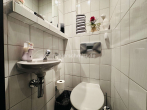 Gäste-WC EG - GEPFLEGTES MEHRFAMILIENHAUS MIT EIGENNUTZERPOTENZIAL!