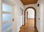 Diele WE1 - Ein Zuhause, zwei Wohnungen – freistehend, moderne Bäder und zwei Kaminöfen