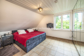 WE2: Elterschlafzimmer - PLATZ FÜR MEHRERE GENERATIONEN – 3 WOHNEINHEITEN