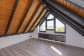 DG Zimmer 2 - REIHENENDHAUS IN SPLIT-LEVEL-ARCHITEKTUR MIT 4 SCHLAFZIMMERN!