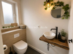 Gäste-WC - HIER FINDET IHRE FAMILIE PLATZ