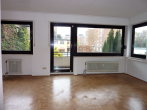 Wohnzimmer_Ansicht_2 - GEMÜTLICHE 2-ZIMMER SENIORENWOHNUNG MIT SONNENBALKON