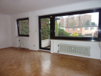 Wohnzimmer_Ansicht_1 - GEMÜTLICHE 2-ZIMMER SENIORENWOHNUNG MIT SONNENBALKON