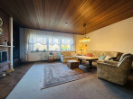 Wohnzimmer - RUHIG GELEGENES EINFAMILIENHAUS MIT ZWEI GARAGEN UND GARTEN!