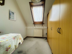Arbeitszimmer - RUHIG GELEGENES EINFAMILIENHAUS MIT ZWEI GARAGEN UND GARTEN!