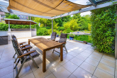 Terrasse 2 - STILVOLL WOHNEN. AUSSERGEWÖHNLICH LEBEN – ANWESEN MIT WELLNESSBEREICH & PARKÄHNLICHER GARTENANLAGE