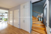 Treppenaufgang - MODERNISIERTE HAUS-IM-HAUS MAISONETTE-WOHNUNG MIT SONNIGER DACHTERRASSE!