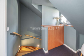 Flur DG - MODERNISIERTE HAUS-IM-HAUS MAISONETTE-WOHNUNG MIT SONNIGER DACHTERRASSE!