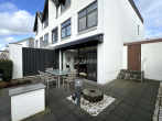 Terrasse - BESONDERES REIHENENDHAUS IN SPLITLEVEL-BAUWEISE MIT WOHLFÜHLFAKTOR!