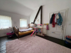 Kinderzimmer Ansicht 1 - FAMILIENZUHAUSE MIT HERZ UND CHARAKTER!