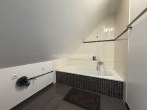 Badezimmer Ansicht 2 - MODERNES WOHNEN MIT SONNIGER TERRASSE!