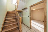 Treppenaufgang - GEPFLEGTES REIHENMITTELHAUS MIT SÜDTERRASSE UND GARTEN!