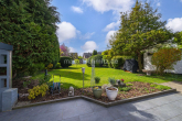 Terrassenansicht - FREISTEHENDES & MODERNISIERTES ZWEIFAMILIENHAUS NAHE SCHLOSS RHEYDT!