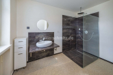 Badezimmer A1 - FREISTEHENDES & MODERNISIERTES ZWEIFAMILIENHAUS NAHE SCHLOSS RHEYDT!