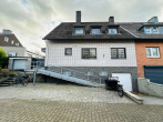 Frontansicht - FAMILIENFREUNDLICHES HAUS MIT GARTEN UND GARAGE!