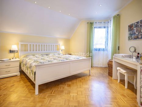 Schlafzimmer 1.OG