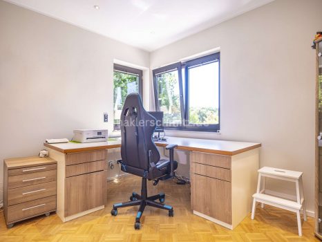 Büro 1.OG