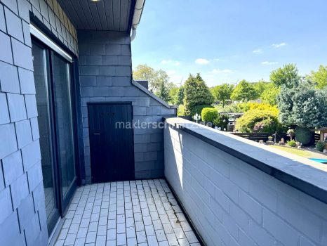 Balkon OG
