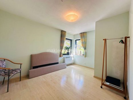 Zimmer 1 EG