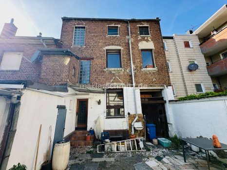 Rückansicht Haupthaus