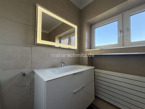 Badezimmer Ansicht 2