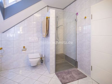 Badezimmer A2 1.OG