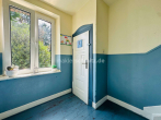 Zwischenetage - M’GLADBACH – WALDHAUSEN EIN – DREIFAMILIENHAUS MIT GARTEN IN ZENTRALER LAGE!