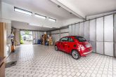 Vielseitiger Doppelbungalow mit Raum für individuelle Nutzungsideen - Garage