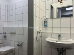 Duschbad Ansicht 2 - M’GLADBACH – RHEYDT! EBENERDIGE GEWERBEFLÄCHE NAH DER RHEYDTER INNENSTADT!