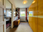 Ankleidezimmer 1.OG - M’GLADBACH – GIESENKIRCHEN FREISTEHENDES EINFAMILIENHAUS MIT GROßZÜGIGEM GARTEN IN IDYLLISCHER LAGE