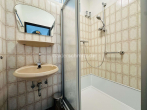 Badezimmer - M’GLADBACH – GIESENKIRCHEN FREISTEHENDES EINFAMILIENHAUS MIT GROßZÜGIGEM GARTEN IN IDYLLISCHER LAGE