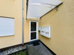 Hauseingang - M’GLADBACH – LÜRRIP 2-ZIMMER ERDGESCHOSSWOHNUNG INKL. BALKON IN ZENTRALER LAGE!